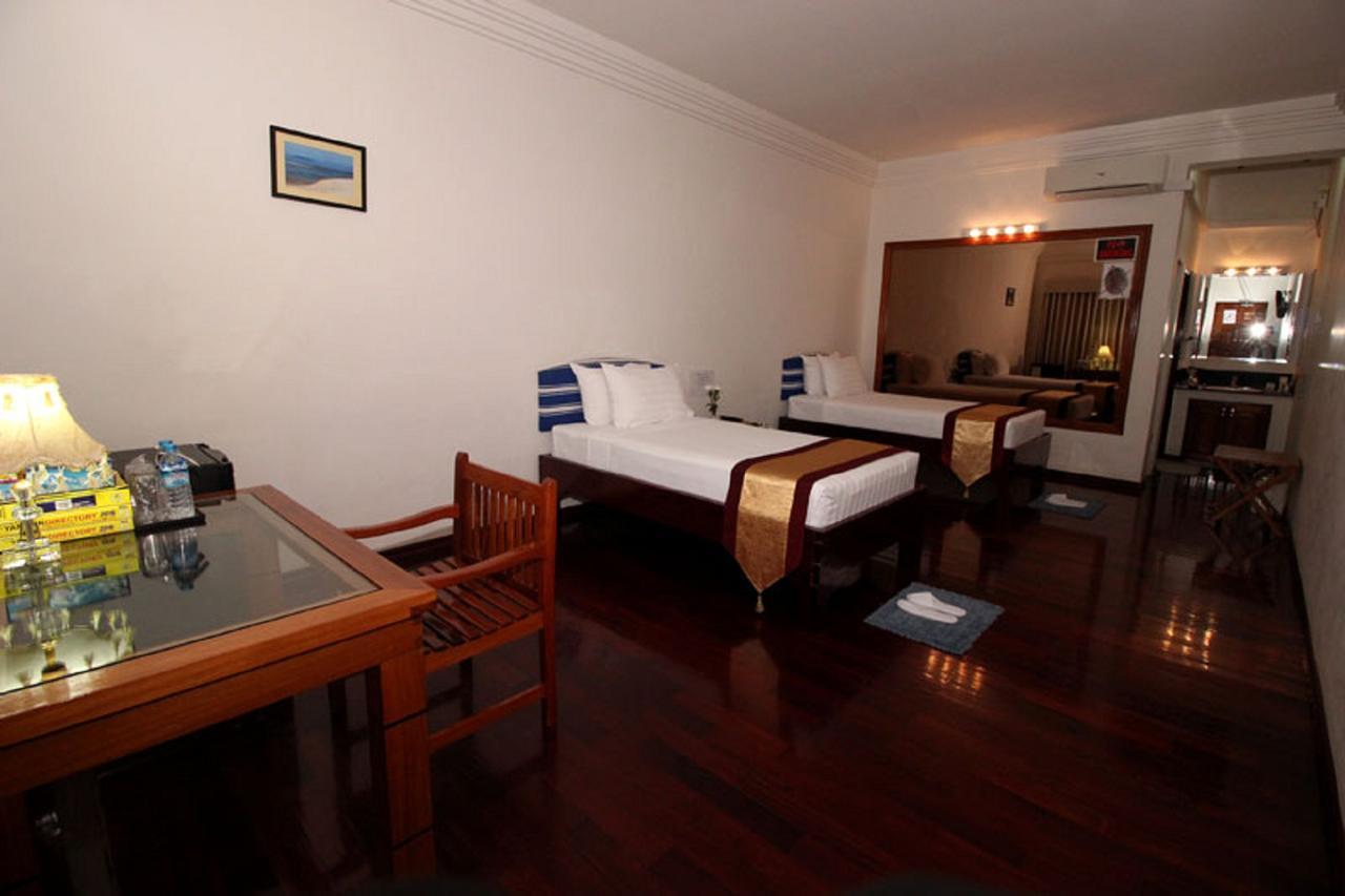 Myanmar Life Hotel Янгон Экстерьер фото