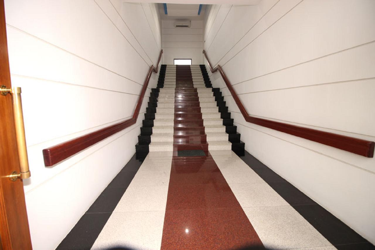 Myanmar Life Hotel Янгон Экстерьер фото