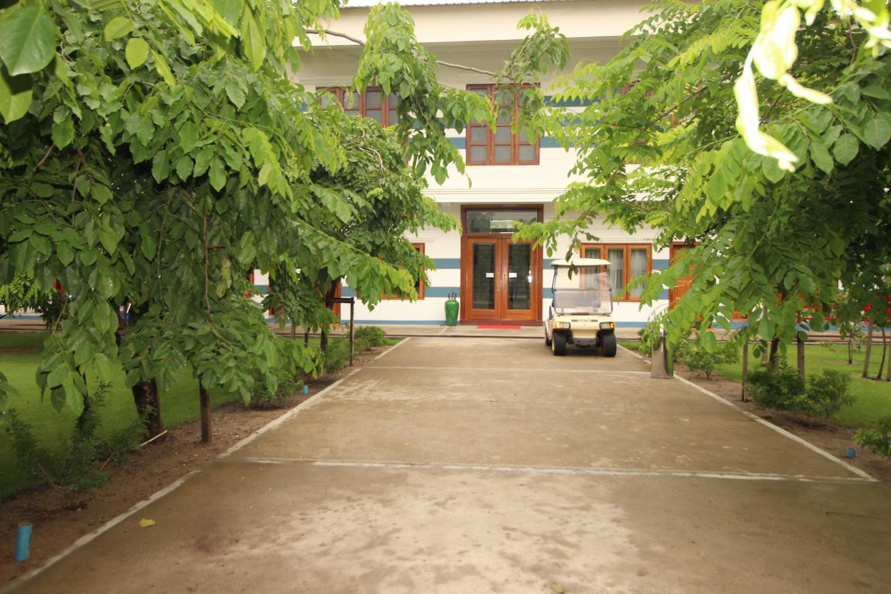 Myanmar Life Hotel Янгон Экстерьер фото